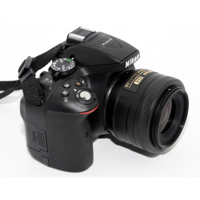 CAMARA DIGITAL REFLEX NIKON D5300 + NIKON 35MM 1.8