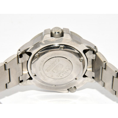 RELOJ SEIKO 5 SPORTS ATLAS LAND SHARK