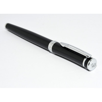 PLUMA WB