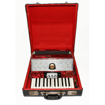 ACORDEON ROYAL STANDARD