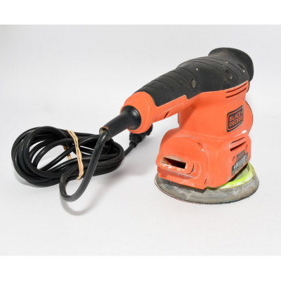 LIJADORA BLACK & DECKER KA280