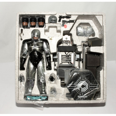 FIGURA ROBOCOP DIECAST + MACHANICAL CHAIR