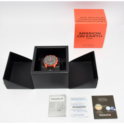 RELOJ SWATCH OMEGA MISSION ON EARTH - LAVA
