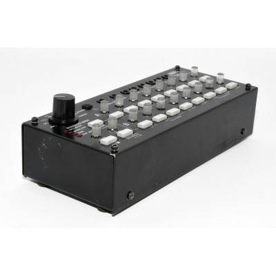 MODULO SECUENCIADOR POR PASOS KORG SQ-1