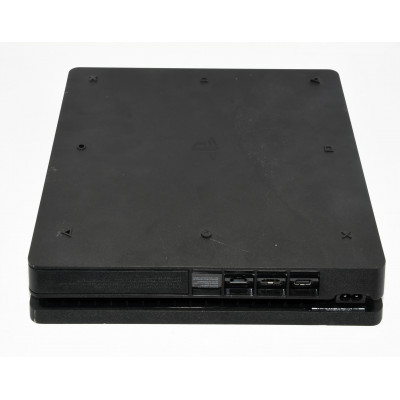 CONSOLA PS4 1TB SIN MANDO
