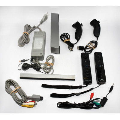 CONSOLA NINTENDO WII NEGRA