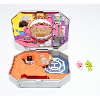 MICRO MORPHIN PLAYSET 1995 MIGHTY MORPHIN POWER RANGERS