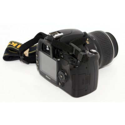 NIKON D60 + NIKON 18-55