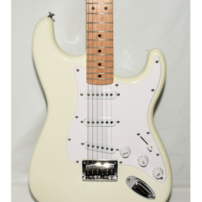 GUITARRA ELECTRICA FENDER SQUIER STRATOCASTER