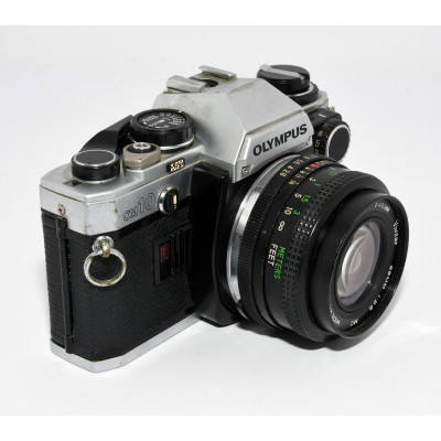CAMARA REFLEX ANALOGICA OLYMPUS OM10 + VIVITAR 28MM F:2.8