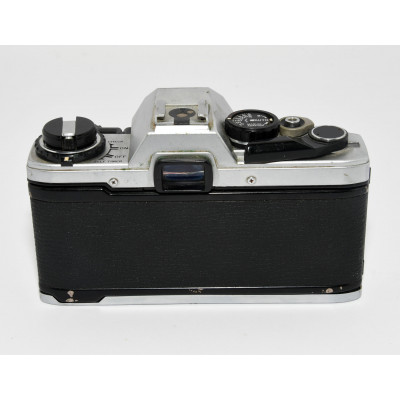 CAMARA REFLEX ANALOGICA OLYMPUS OM10 + VIVITAR 28MM F:2.8
