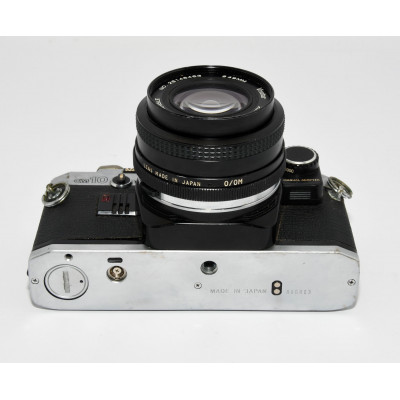 CAMARA REFLEX ANALOGICA OLYMPUS OM10 + VIVITAR 28MM F:2.8