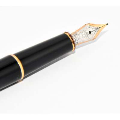 PLUMA MONTBLANC MEISTERSTUCK PLUMIN 14K