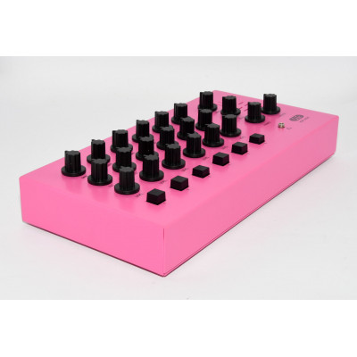 MESA MEZCLAS ANALOGICA OTO MACHINES SARL BEBE CHERIE