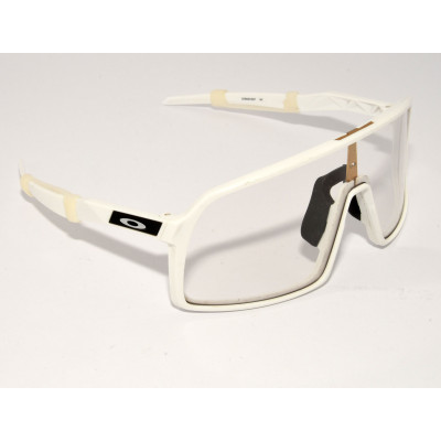GAFAS DE SOL OAKLEY SUTRO