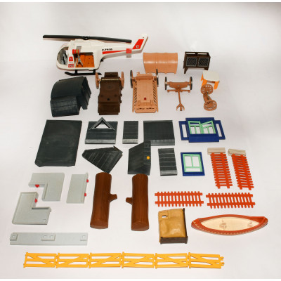 LOTE FIGURAS Y PIEZAS PLAYMOBIL