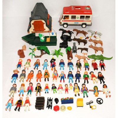 LOTE FIGURAS Y PIEZAS PLAYMOBIL
