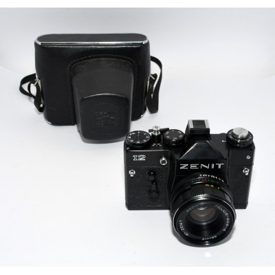 CAMARA REFLEX ANALOGICA ZENITH 12 + HELIOS 28MM F:2