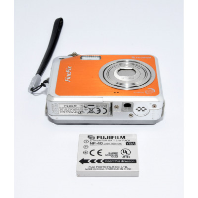 CAMARA DIGITAL COMPACTA FUJIFILM FINEPIX V10