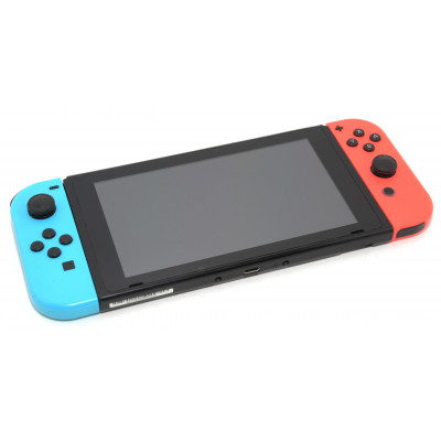 CONSOLA NINTENDO SWITCH AZUL Y ROJA