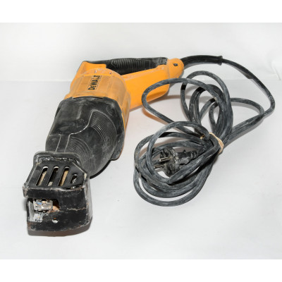 SIERRA SABLE DEWALT DWE305PK