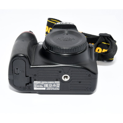 CUERPO CAMARA REFLEX NIKON D3200