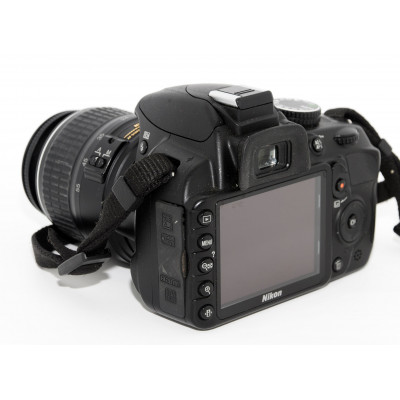 Camara Reflex Digital NIKON D3100 + NIKON 18-55MM