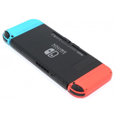 CONSOLA NINTENDO SWITCH AZUL Y ROJA