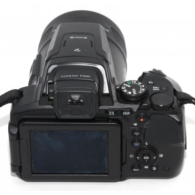 CÁMARA COMPACTA NIKON COOLPIX P900