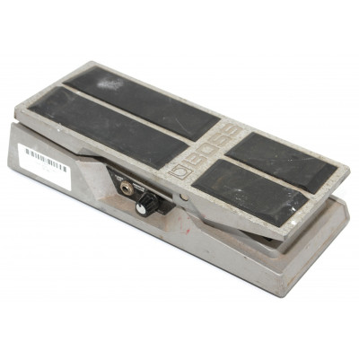 PEDAL DE VOLÚMEN BOSS FV-500L