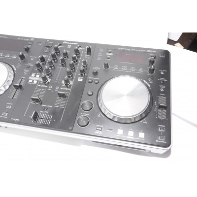 CONTROLADORA PIONEER XDJ-R1