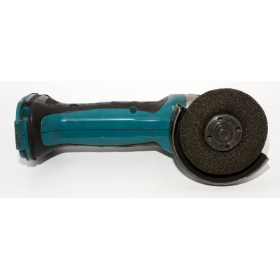 RADIAL A BATERÍA MAKITA BGA452