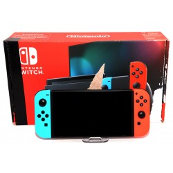CONSOLA NINTENDO SWITCH AZUL Y ROJA