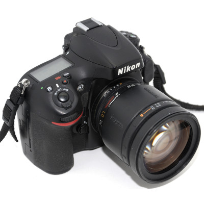 NIKON D800 Full Frame 36.3MP + TAMRON 28-200
