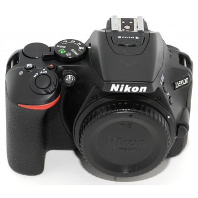 CÁMARA RÉFLEX DIGITAL NIKON D5600 + 18-55