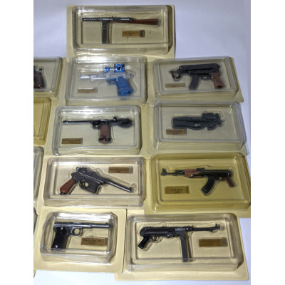 COLECCION MINIATURAS DE ARMAS