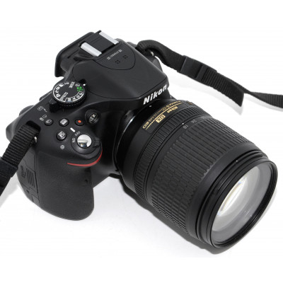 CÁMARA REFLEX DIGITAL NIKON D5200 + 18-105 VR KIT