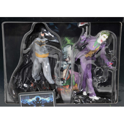 FIGURA BATMAN Y JOKER