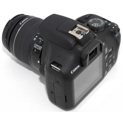 CÁMARA REFLEX CANON EOS 2000D + CANON 18-55