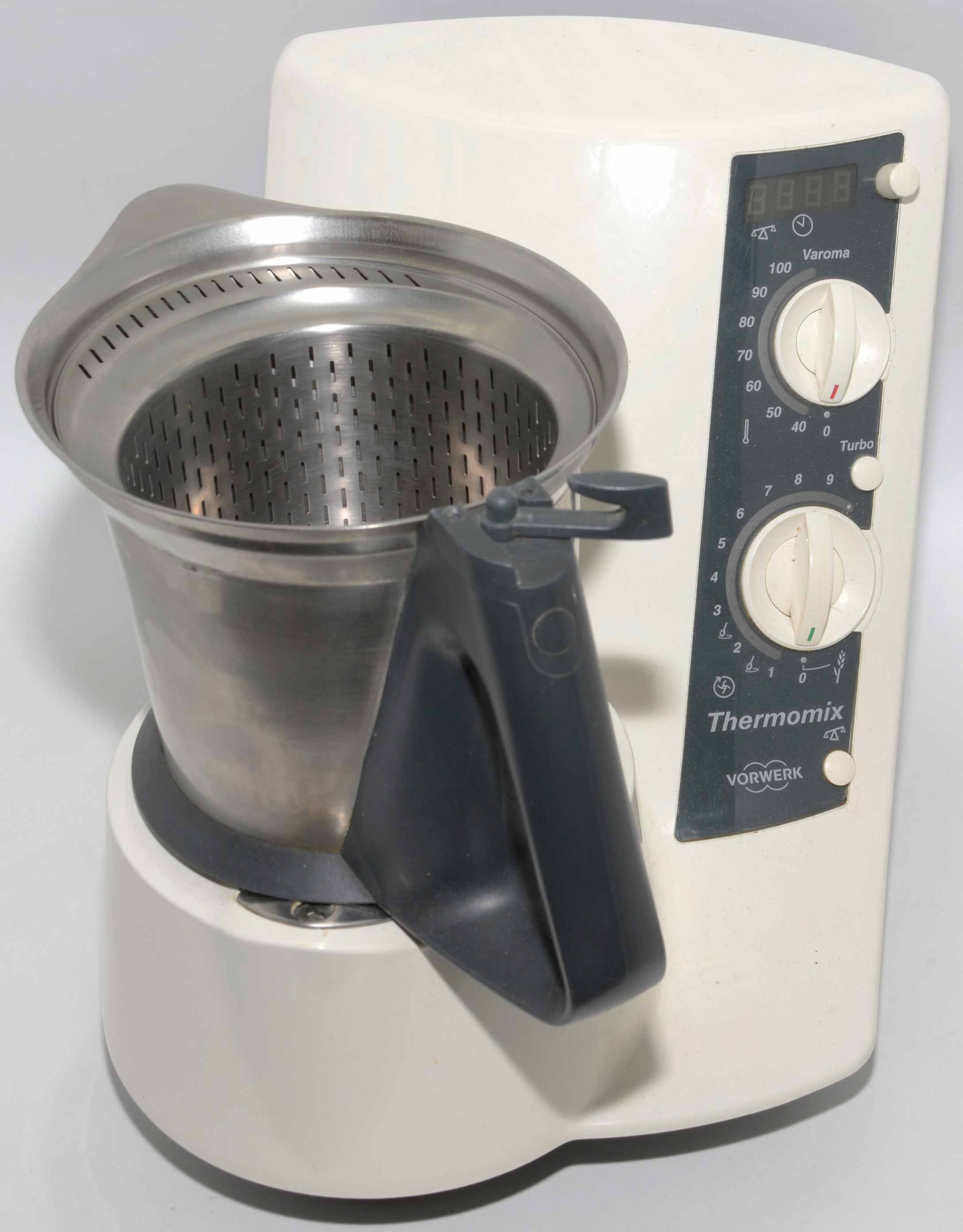 Robot de cocina Thermomix TM6 Vorwerk con accesorios de segunda mano