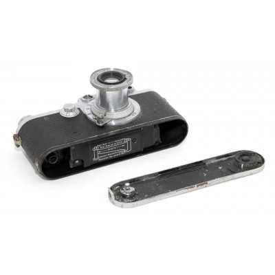 CAMARA LEICA IIIC CON OBJETIVO ELMAR 50MM F3.5 FABRICADA EN 1946