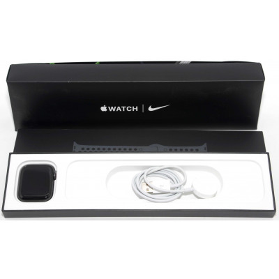 APPLE WATCH NIKE SE 44 MM GPS SPACE GRAY