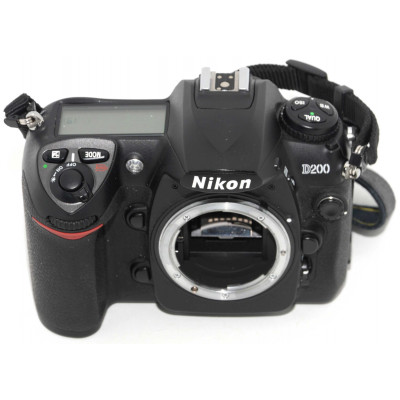 CAMARA REFLEX NIKON D200