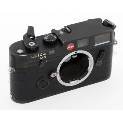 CÁMARA TELEMÉTRICA LEICA M6 (1991) CON CAJA Y DOCUMENTACIÓN