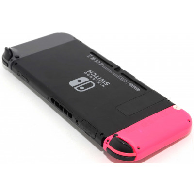 NINTENDO SWITCH NEGRA Y ROSA