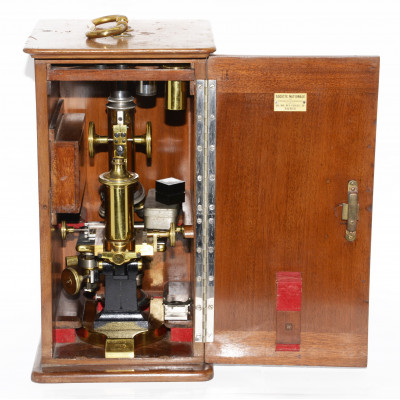 ANTIGUO MICROSCOPIO AUSTRAICO C. REICHERT - WIEN