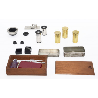 ANTIGUO MICROSCOPIO AUSTRAICO C. REICHERT - WIEN