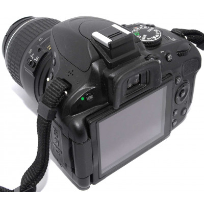 CÁMARA REFLEX NIKON D5100 + NIKON 18-55