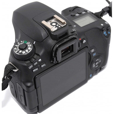 CAMARA REFLEX DIGITAL CANON EOS 760D + GRIP CANON