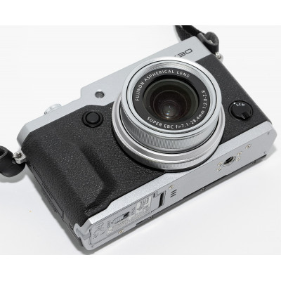 Fujifilm X30